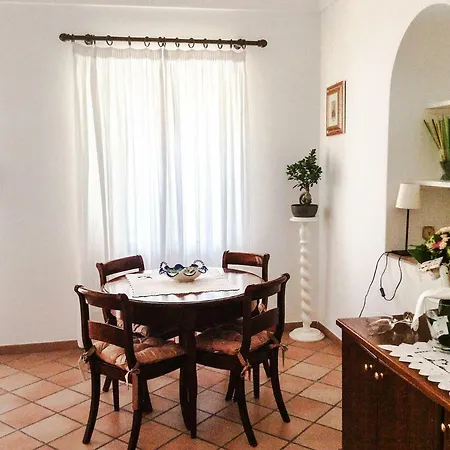 Amore Rentals - Appartamento Cosy Positano